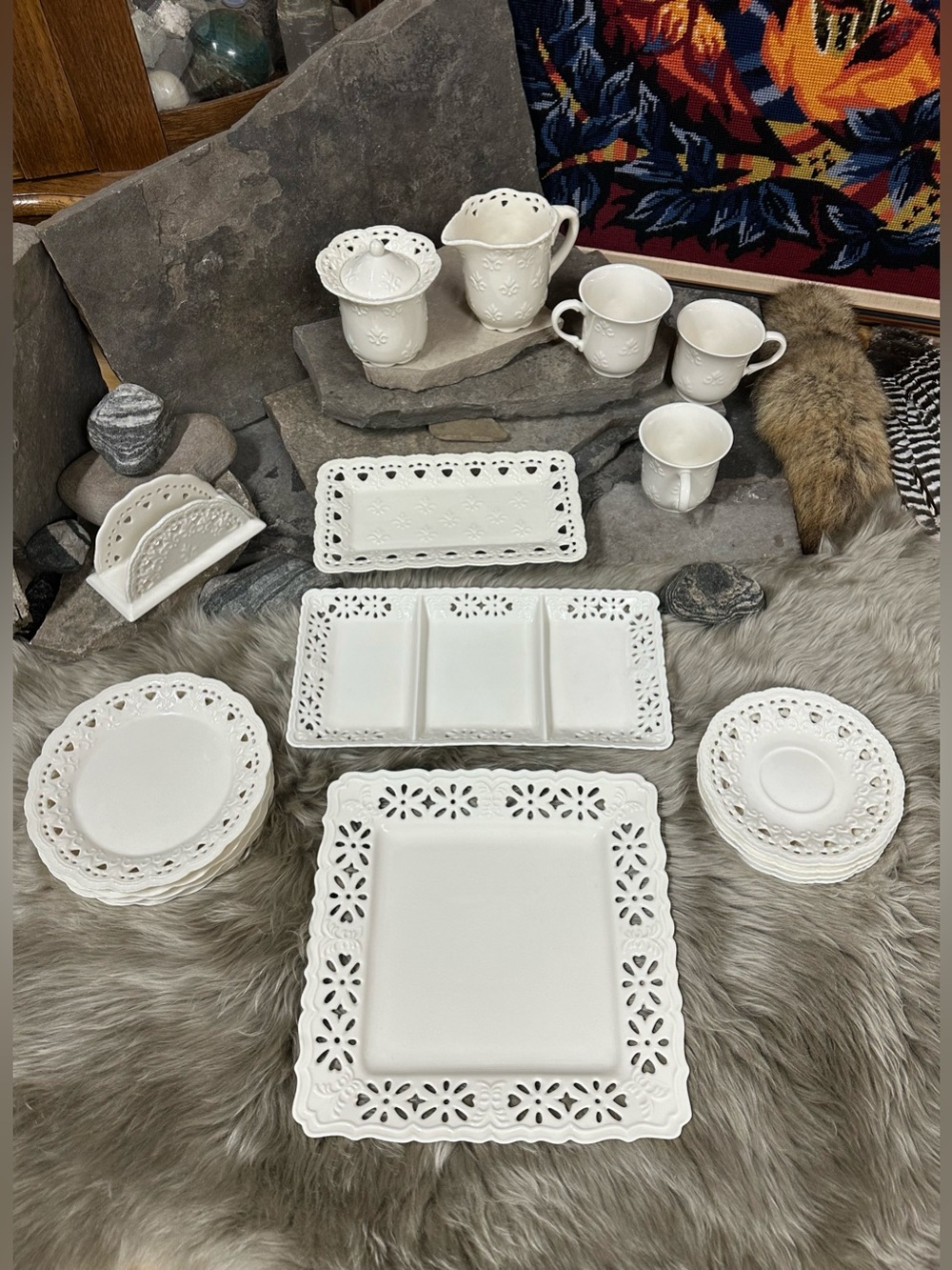 Fine Porcelain Nostalgia & Cream Lace Collection Serving Set - 17 Pieces
